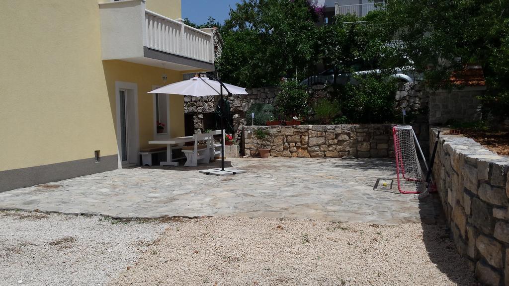 Apartment Klara Primošten Exterior foto